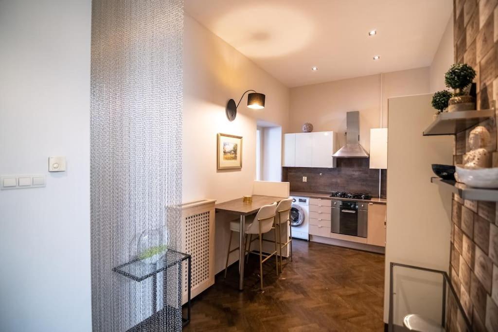 Apartment Elegant Opera Budapest