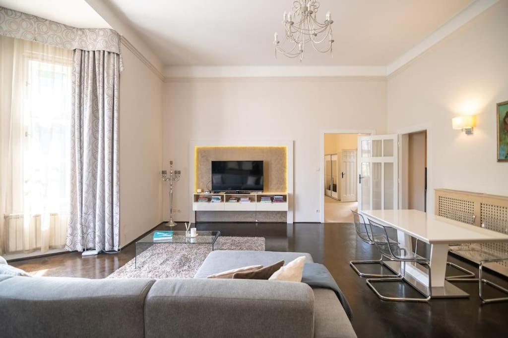 Apartment Elegant Opera Budapest