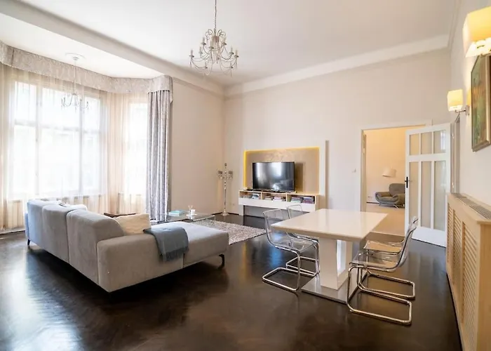Elegant Opera Residence
